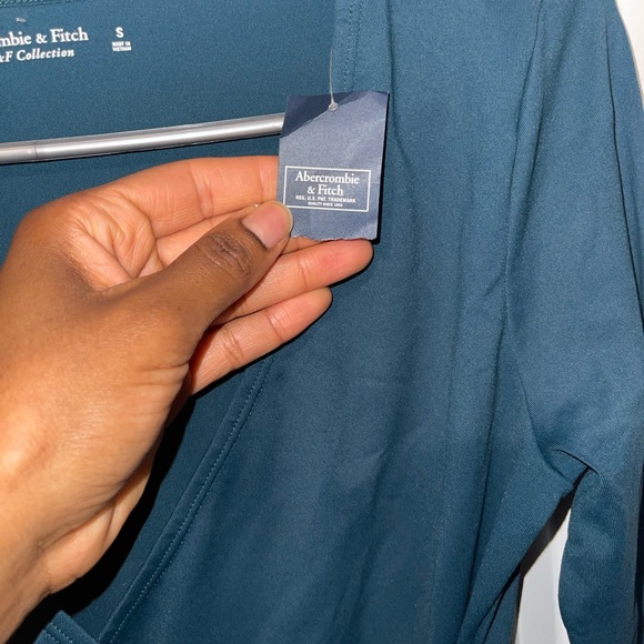 Abercrombie & Fitch Plunge Button-Snap Bodysuit - Picture 3 of 7